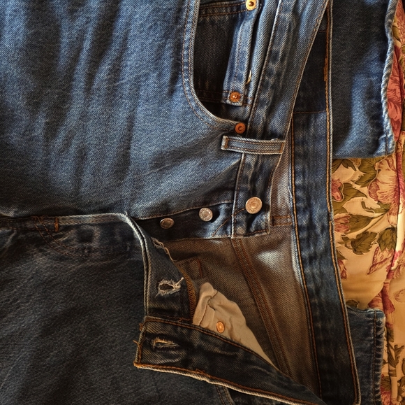 Levi's Classic Straight Fit Denim Jeans - Picture 5 of 5